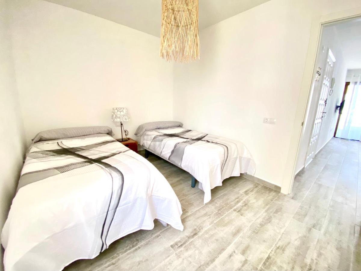 Modern Apartment With Sea Views In Κοραλέχο Εξωτερικό φωτογραφία