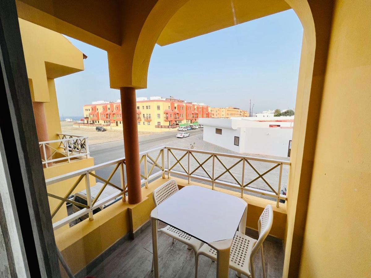 Modern Apartment With Sea Views In Κοραλέχο Εξωτερικό φωτογραφία