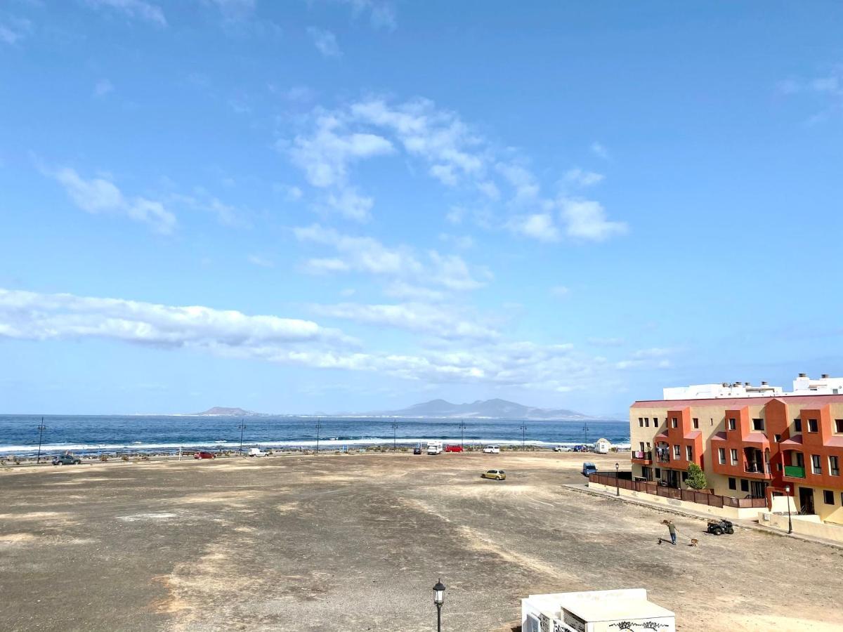 Modern Apartment With Sea Views In Κοραλέχο Εξωτερικό φωτογραφία