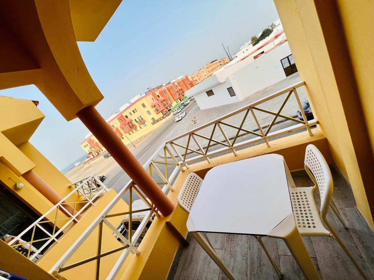 Modern Apartment With Sea Views In Κοραλέχο Εξωτερικό φωτογραφία